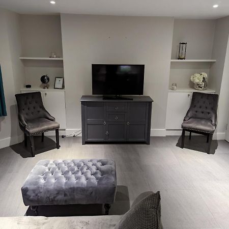 Basement Apartment In Central Bath Extérieur photo