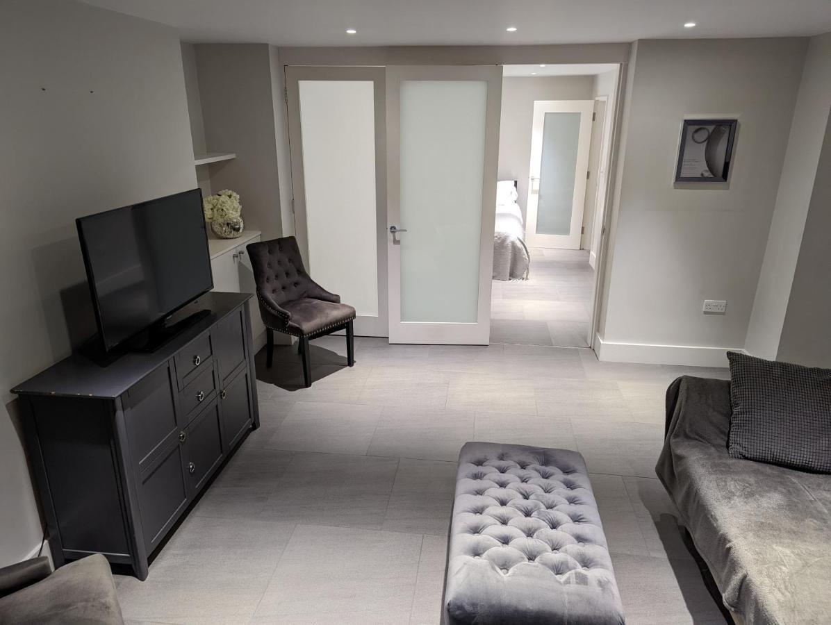 Basement Apartment In Central Bath Extérieur photo