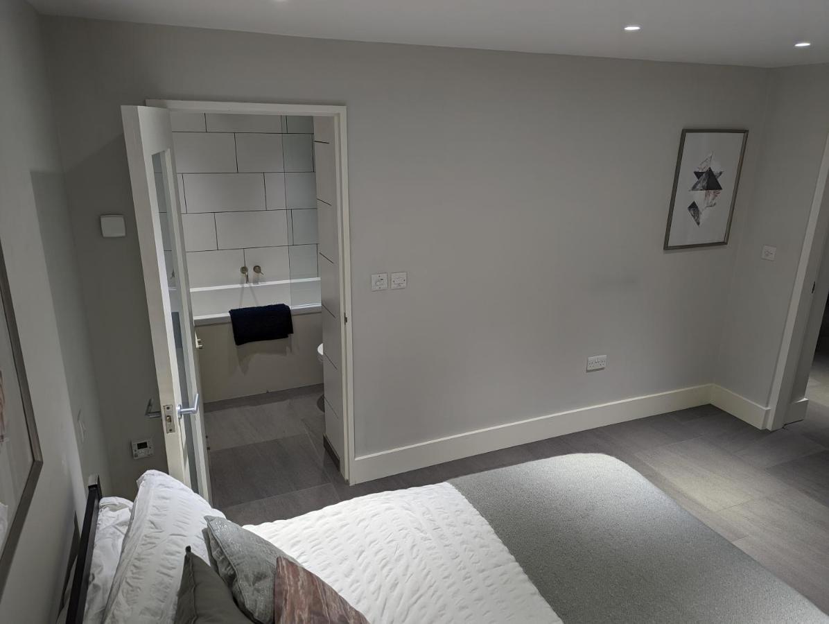 Basement Apartment In Central Bath Extérieur photo